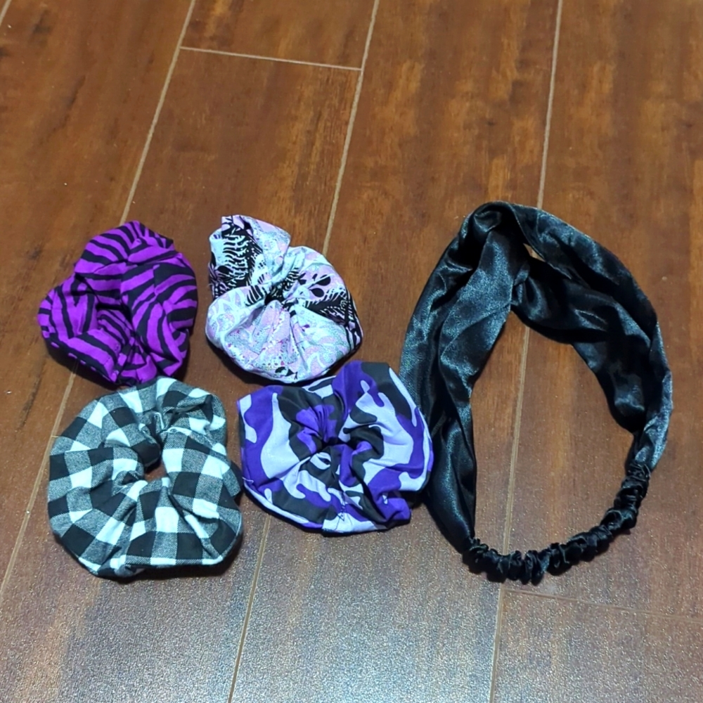2/30$ 🔮 Handmade Scrunchie bundle - Picture 2 of 5
